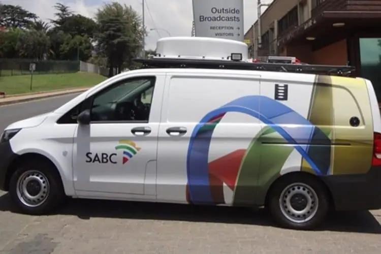 SABC News crew approached by an angry mob