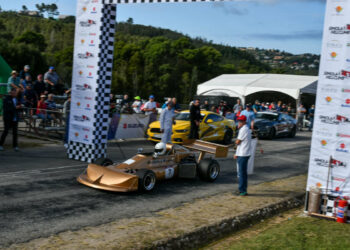 Ian Schofield - 1977 March Ford 77B - photo Rob Till.jpg