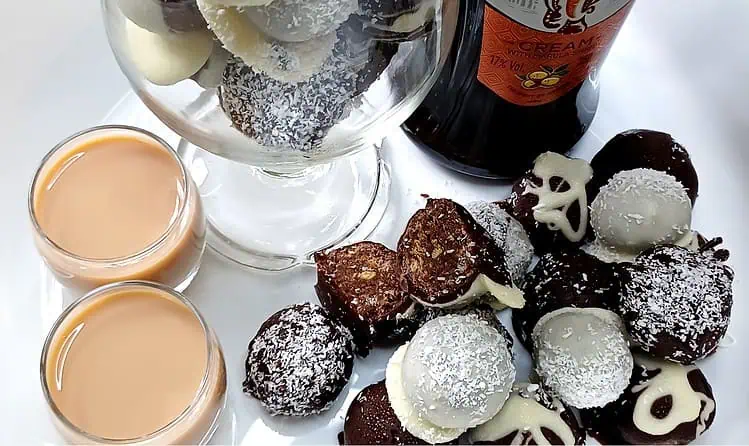 Creamy Amarula, Coconut and Chocolate Truffels