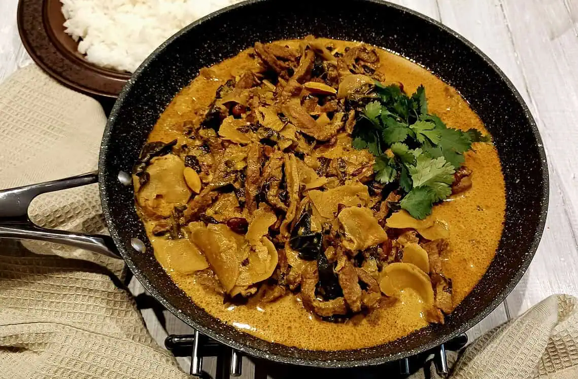 Creamy Beef Korma Curry