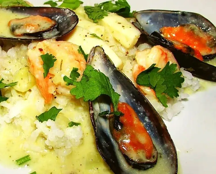 How To Make Creamy Seafood Marinara