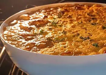 Cottage Pie with a Chedder and Herb Crust