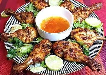 Marinated Tondori Chicken Drumsticks with Peach Chutney